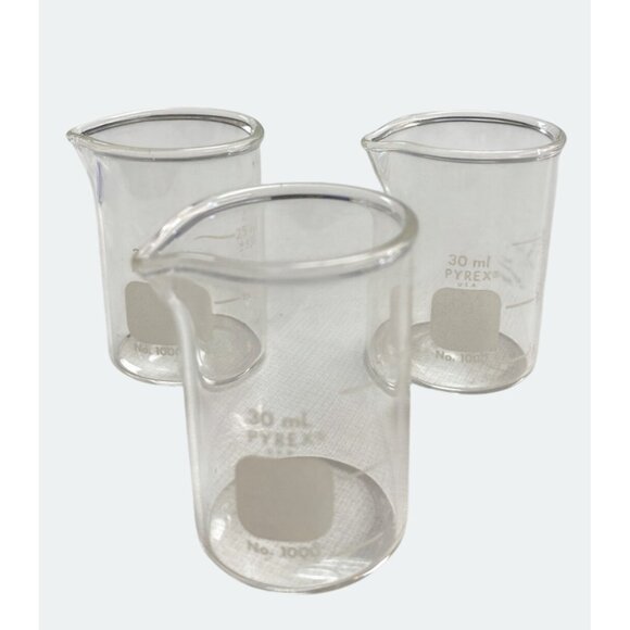 Set Of 3 Pyrex 30ml Glass Beakers With Spout For Lab Use Or Crafts - Picture 1 of 4